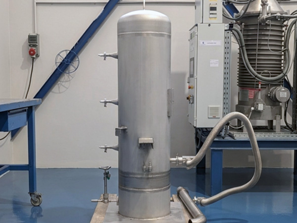 Custom storage systems and transportable tanks 