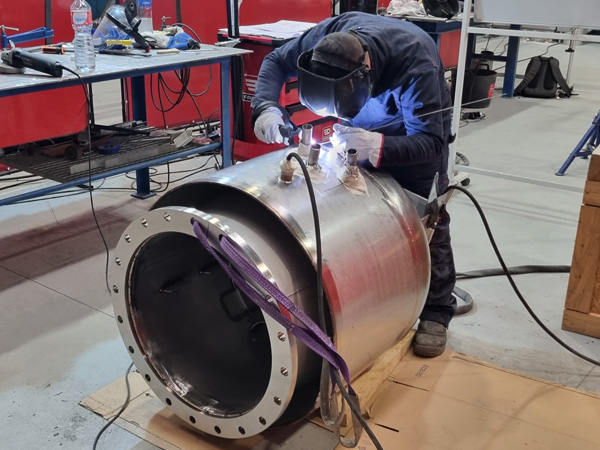 Pressurized tanks